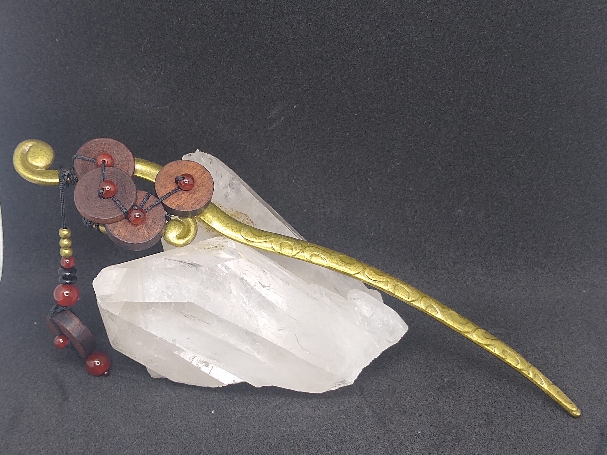 Horquilla con moneditas de madera